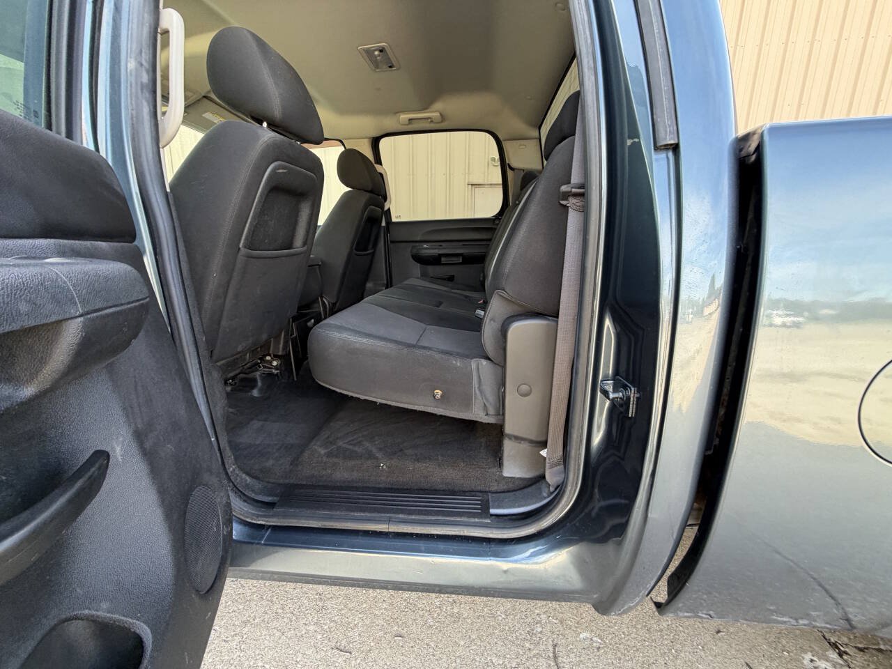 Used 2011 Chevrolet Silverado 2500 LT w/ Interior Plus Package AWD/4WD image 19