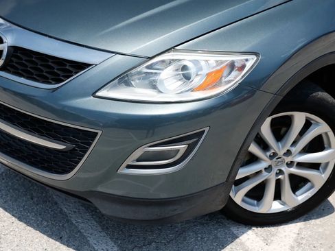 Used 2011 MAZDA CX-9 Grand Touring w/ Moonroof & Bose Audio Pkg FWD image 19