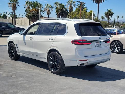 Used 2026 BMW X7 xDrive40i AWD/4WD image 2