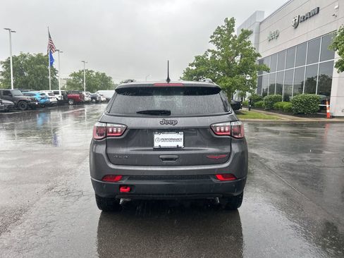 Used 2024 Jeep Compass Trailhawk AWD/4WD image 4