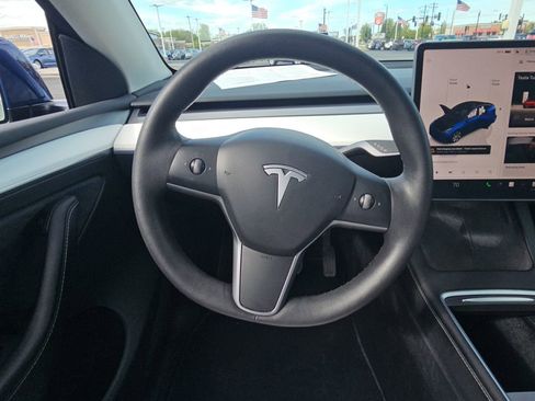 Used 2023 Tesla Model Y Long Range AWD/4WD image 10