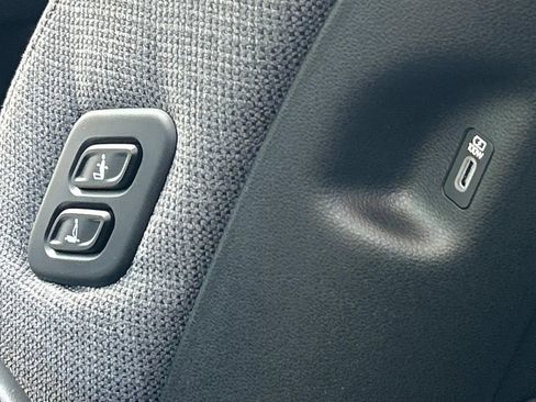 New 2026 Hyundai Ioniq 9 SE image 23