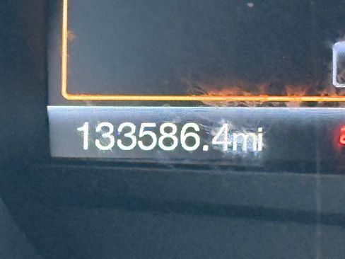 Used 2015 Ford Edge Titanium image 18