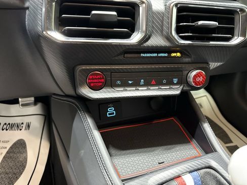 Used 2025 Ford Mustang GT Premium w/ GT Performance Package RWD image 17
