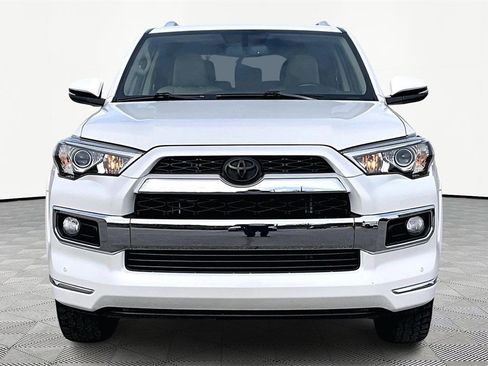 Used 2016 Toyota 4Runner Limited image 3