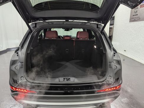 Used 2025 Lincoln Corsair Reserve image 10