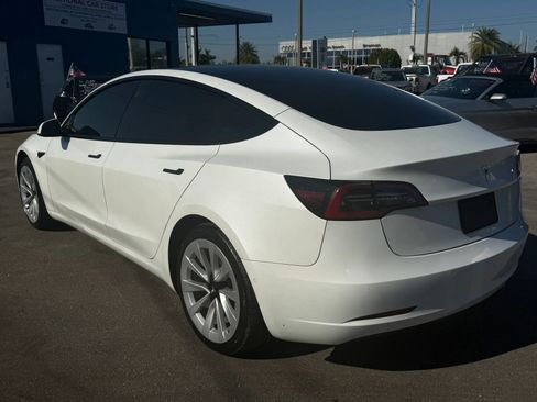 Used 2022 Tesla Model 3 Standard Range RWD image 4