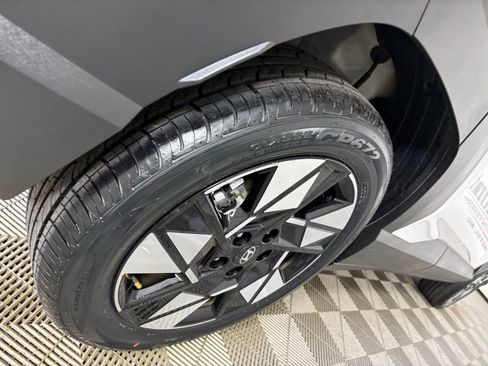 Used 2025 Hyundai Kona SEL image 31