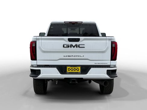 New 2025 GMC Sierra 2500 Denali Ultimate w/ Max Trailering Package image 4