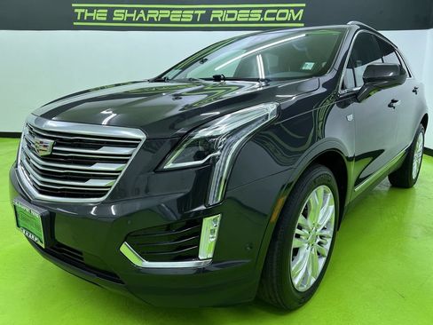 Used 2017 Cadillac XT5 Premium Luxury w/ Driver Assist Package AWD/4WD image 5