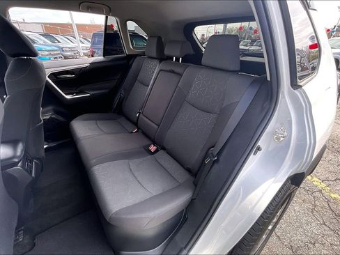 Used 2021 Toyota RAV4 XLE w/ Carpet Mat Package (TMS) image 24