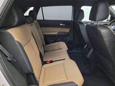 Used 2021 Volkswagen Atlas Cross Sport SE FWD image 19