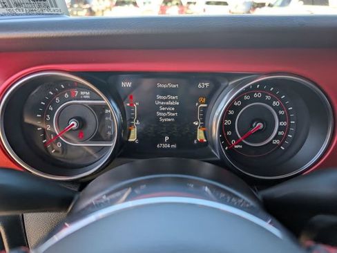 Used 2022 Jeep Gladiator Rubicon w/ Trailer Tow Package AWD/4WD image 15