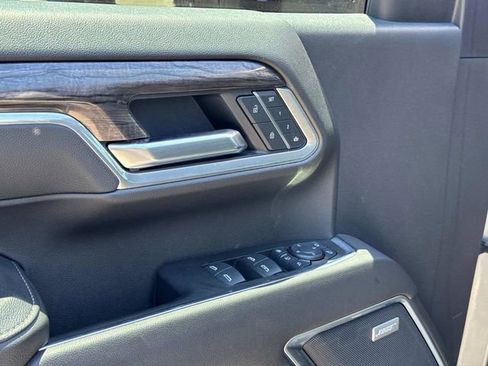Used 2025 Chevrolet Silverado 2500 LTZ w/ LTZ Plus Package AWD/4WD image 26