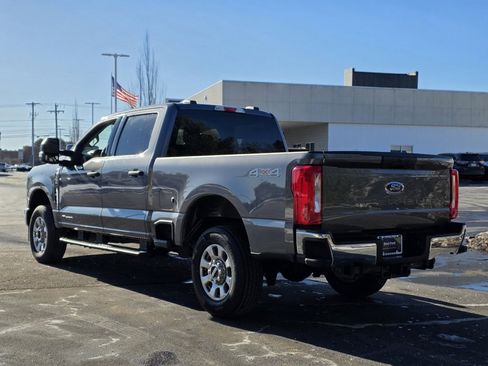 Used 2024 Ford F250 XLT image 7