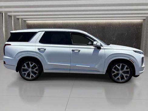 Used 2022 Hyundai Palisade Limited w/ Cargo Package FWD image 7
