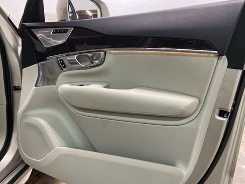 Used 2018 Volvo XC90 T6 Momentum w/ Convenience Package AWD/4WD image 67