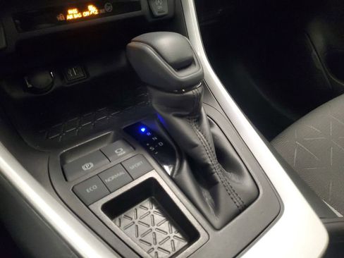 Certified 2023 Toyota RAV4 XLE w/ Convenience Package image 30