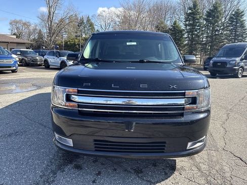 Certified 2019 Ford Flex SEL w/ Equipment Group 202A AWD/4WD image 11