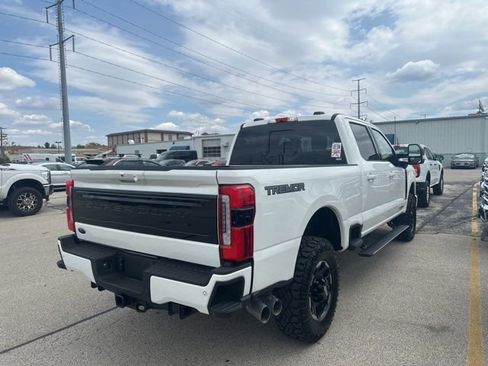 Used 2026 Ford F250 Platinum w/ Tremor Off-Road Package AWD/4WD image 4