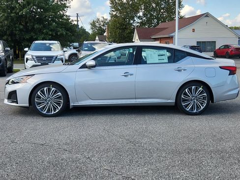 New 2025 Nissan Altima 2.5 SL image 5