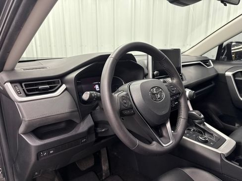 Used 2024 Toyota RAV4 XLE Premium AWD/4WD image 17