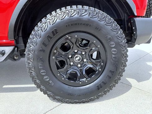 Used 2024 Ford Bronco Wildtrak image 24