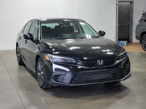 Certified 2024 Honda Civic EX-L image 4