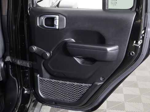 Used 2021 Jeep Wrangler Unlimited Sport image 22