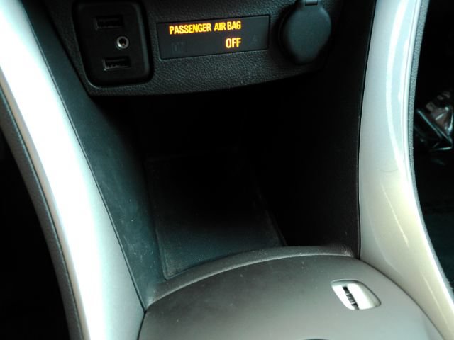 Used 2022 Chevrolet Trax LS w/ Tint and Cruise Package AWD/4WD image 39