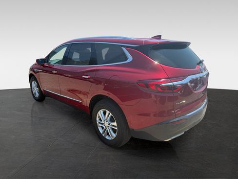 Used 2018 Buick Enclave Essence w/ Trailering Package AWD/4WD image 4