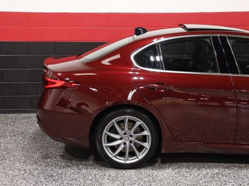 Used 2017 Alfa Romeo Giulia w/ Cold Weather Package RWD image 5