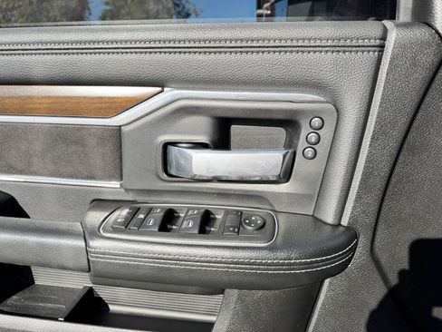 Used 2022 RAM 3500 Laramie AWD/4WD image 12