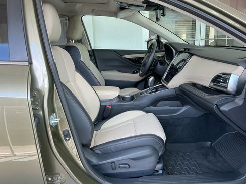 Certified 2025 Subaru Outback Limited AWD/4WD image 32