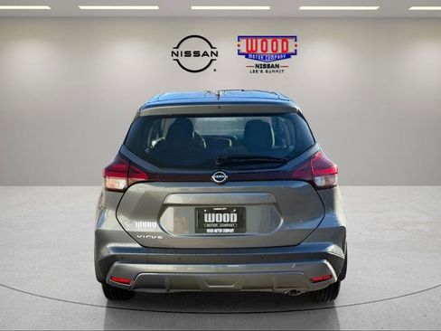 Certified 2025 Nissan Kicks Play S image 6