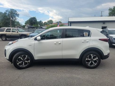 Used 2020 Kia Sportage LX AWD/4WD image 2