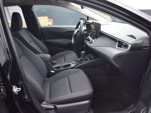 Used 2024 Toyota Corolla LE FWD image 10