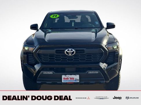 Used 2024 Toyota Tacoma TRD Off-Road AWD/4WD image 9