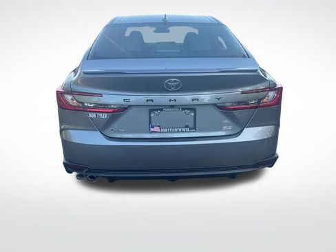 Used 2026 Toyota Camry SE FWD image 6