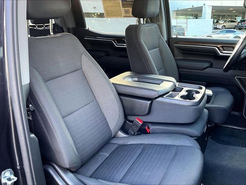 Used 2022 Chevrolet Silverado 1500 LT image 8