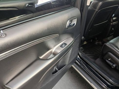 Used 2019 Dodge Journey Crossroad FWD image 8