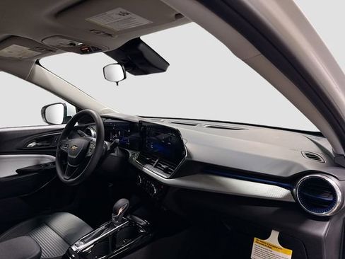 New 2026 Chevrolet Trax LT FWD image 30
