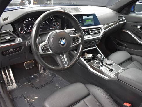 Used 2020 BMW 330i xDrive Sedan w/ M Sport Package AWD/4WD image 10