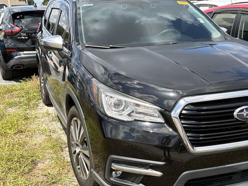 Used 2019 Subaru Ascent Touring AWD/4WD image 2