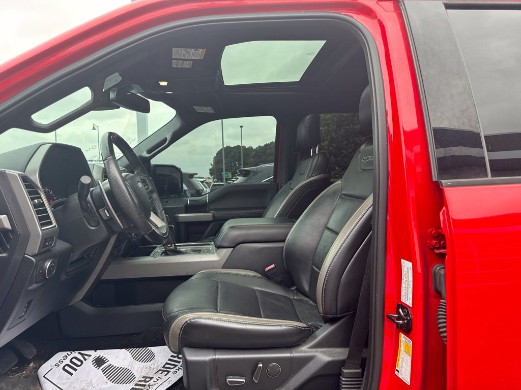 Used 2018 Ford F150 Raptor w/ Equipment Group 802A Luxury AWD/4WD image 2