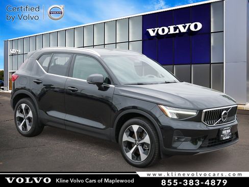 Certified 2023 Volvo XC40 B5 Ultimate w/ Protection Package Premier AWD/4WD image 1
