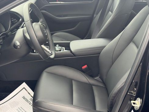 Used 2024 MAZDA MAZDA3 s FWD image 18