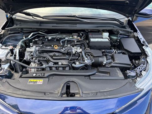 Used 2025 Toyota Corolla LE FWD image 31