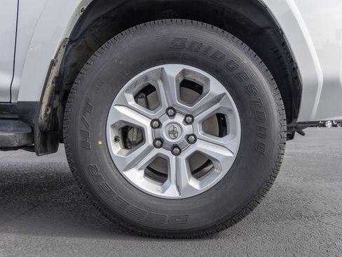 Used 2024 Toyota 4Runner SR5 image 12