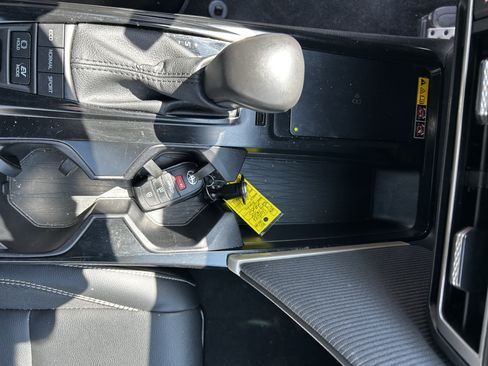 Used 2025 Toyota Camry SE FWD image 14